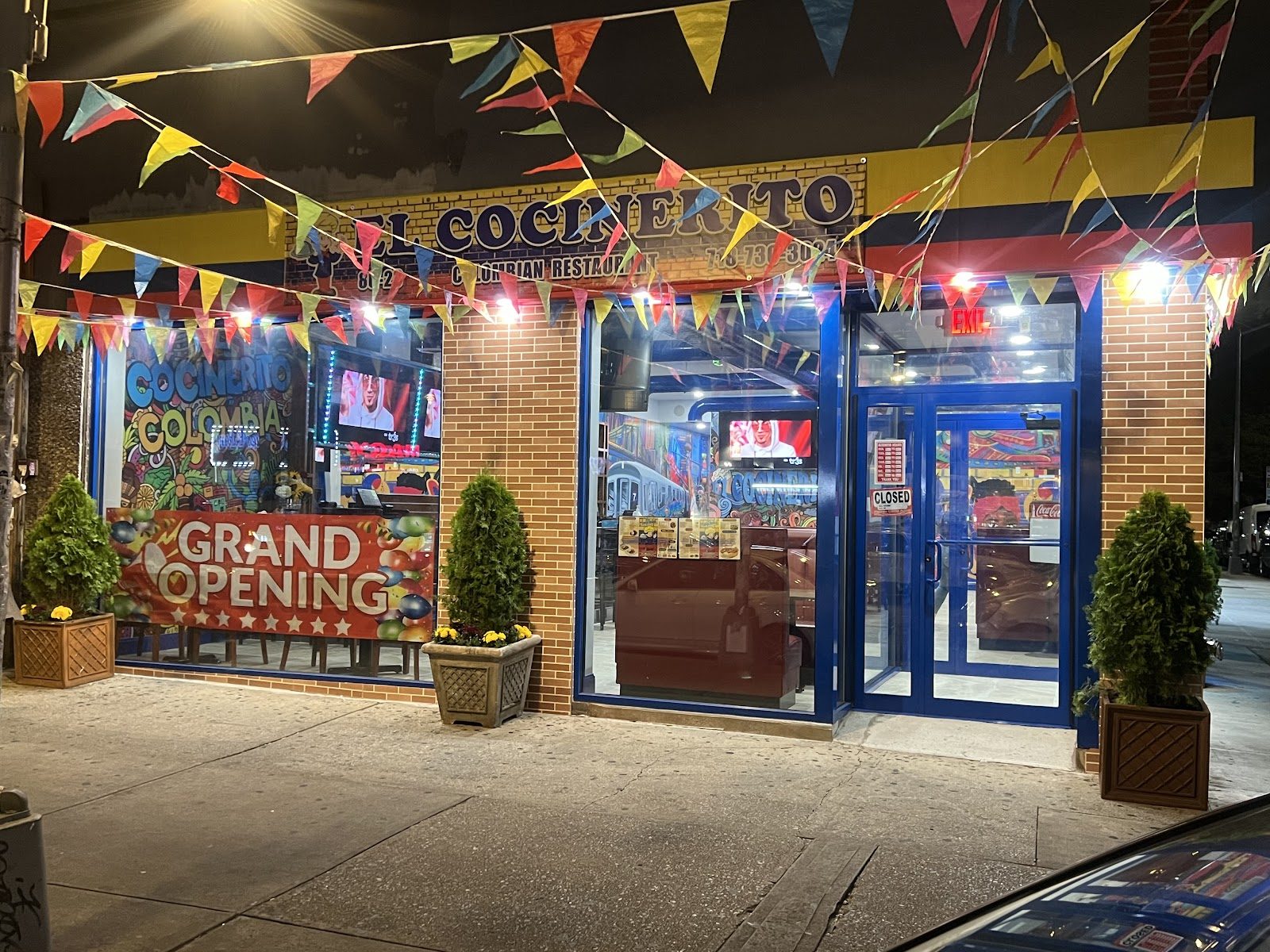 Storefront of El Cocinerito Colombiano